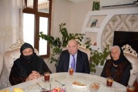 Milli Məclisin deputatı Xanlar Fətiyev şəhid ailəsini ziyarət etdi.